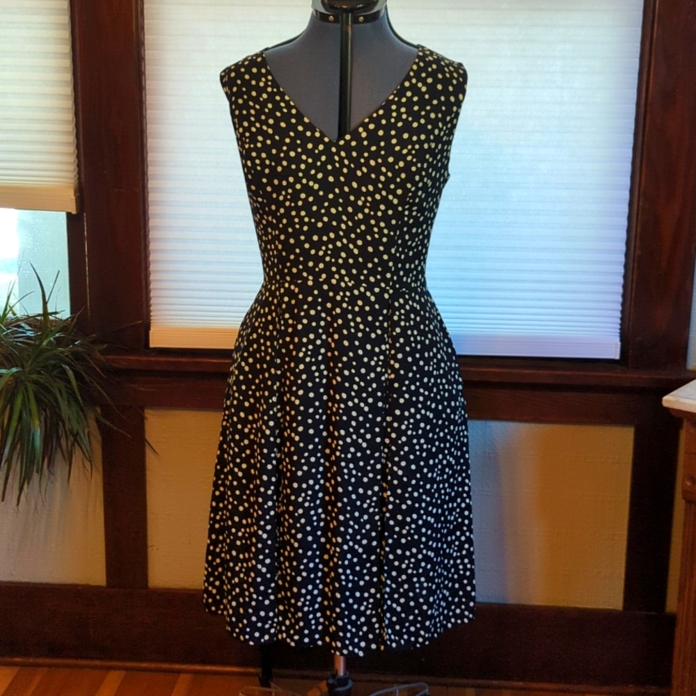 Navy and White Anne Klein Polka Dot Sleeveless dress. Size 16.